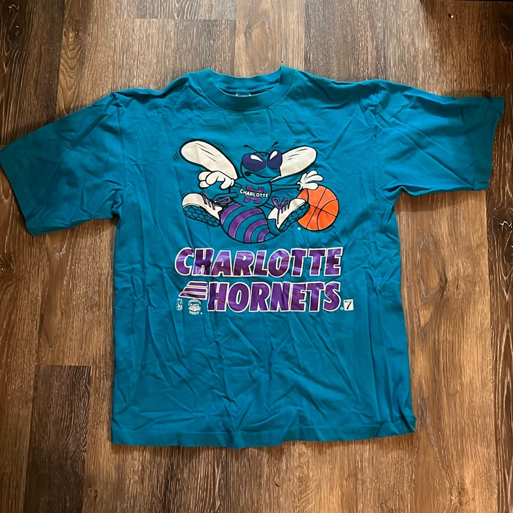 Vintage 90’s X-Large Logo 7 Charlotte Hornets Tee